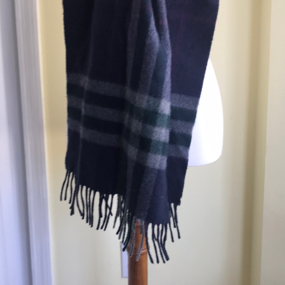 Burberry cashmere purple plaid scarf - Picture 5 of 6